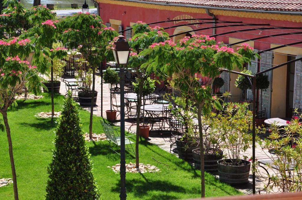 Vinauberge Poilhes Esterno foto