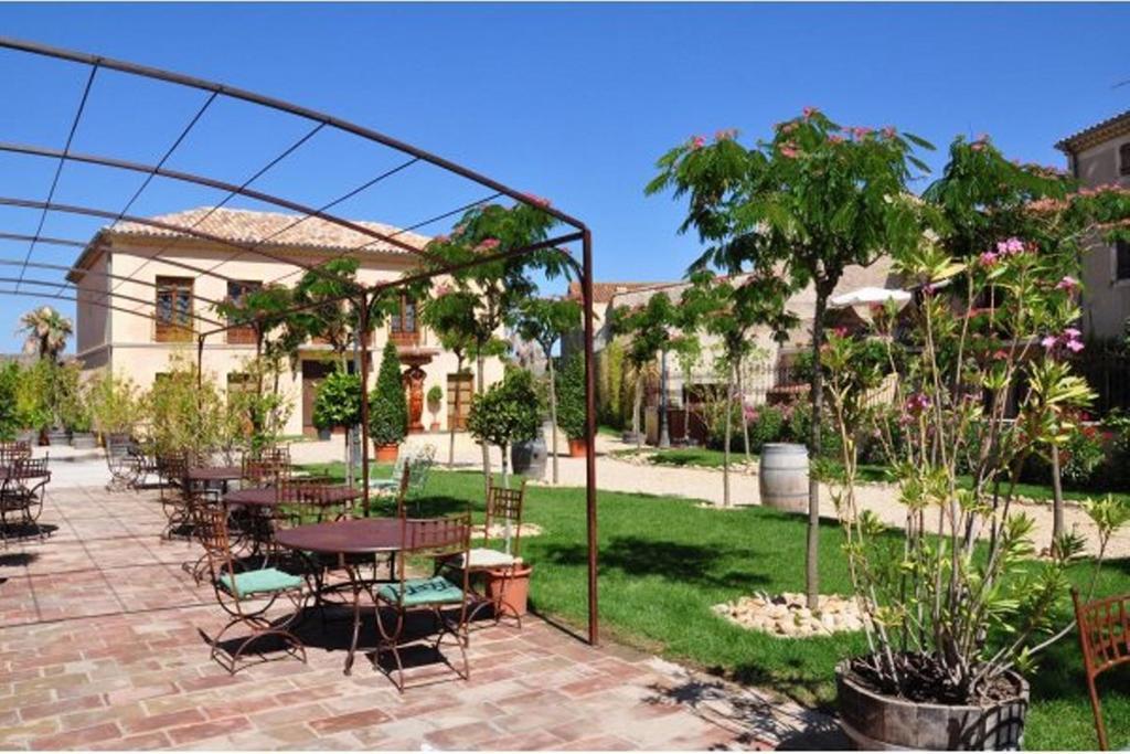 Vinauberge Poilhes Esterno foto